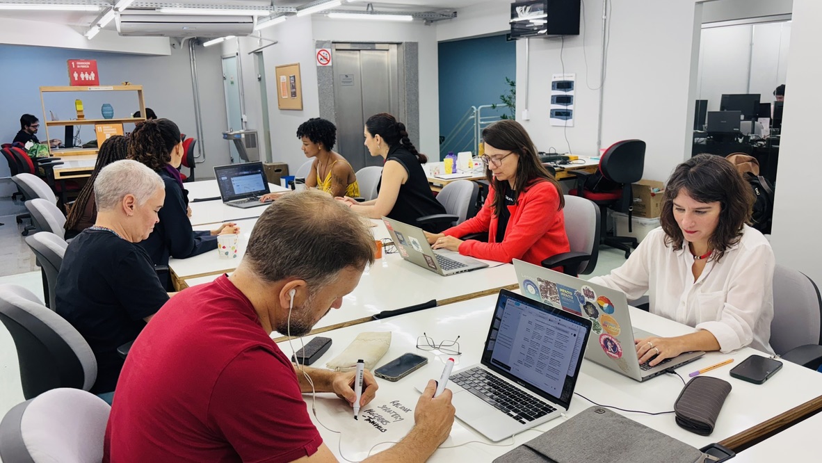 Planos de Coworking